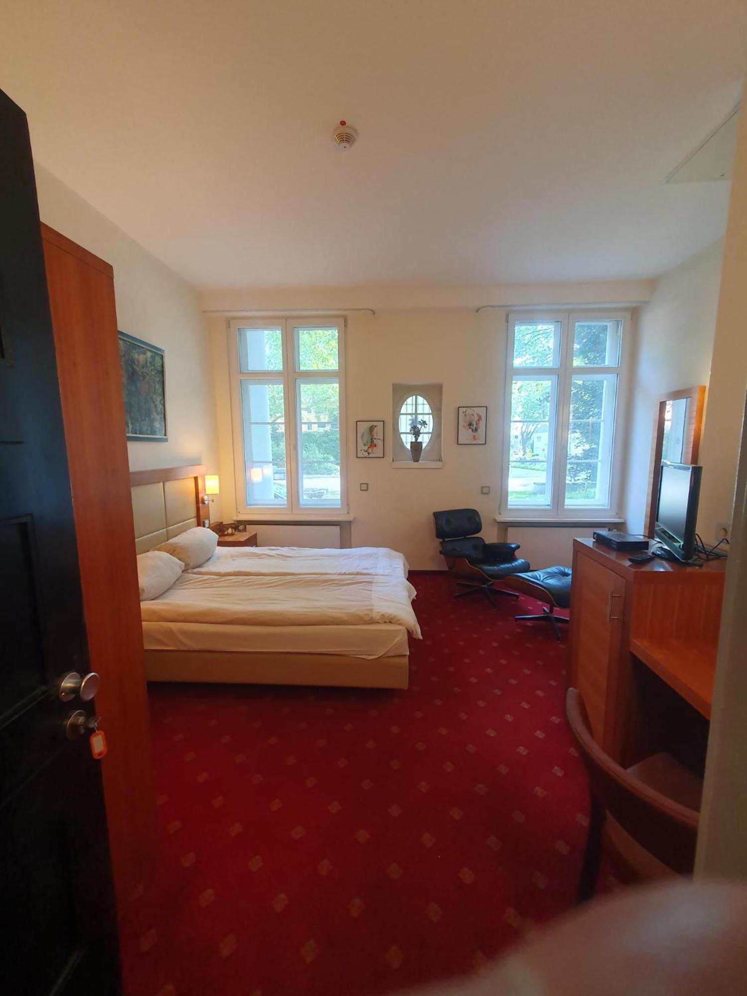 Die Villa, Zimmer 17, Dz Leverkusen Exteriör bild