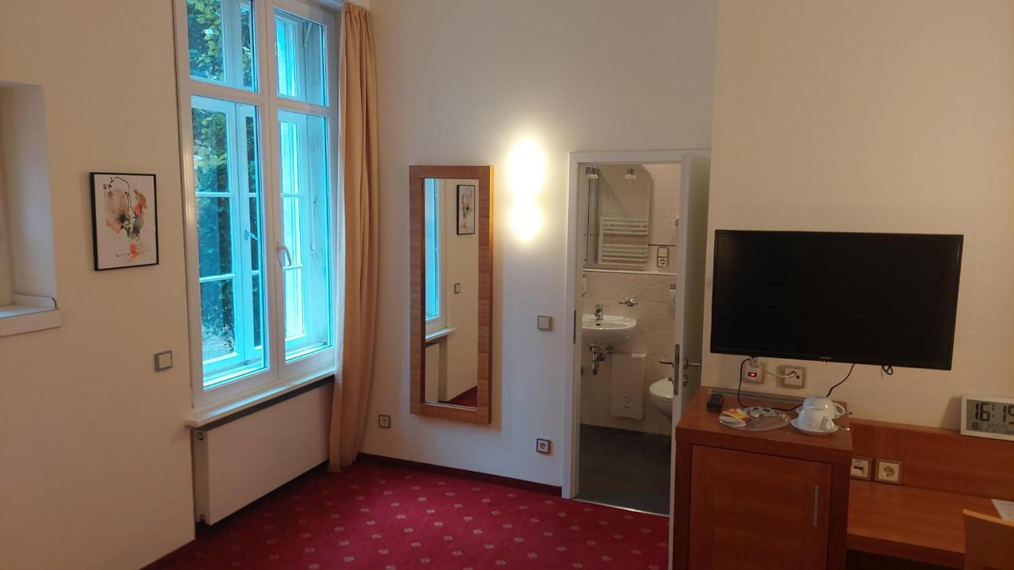 Die Villa, Zimmer 17, Dz Leverkusen Exteriör bild
