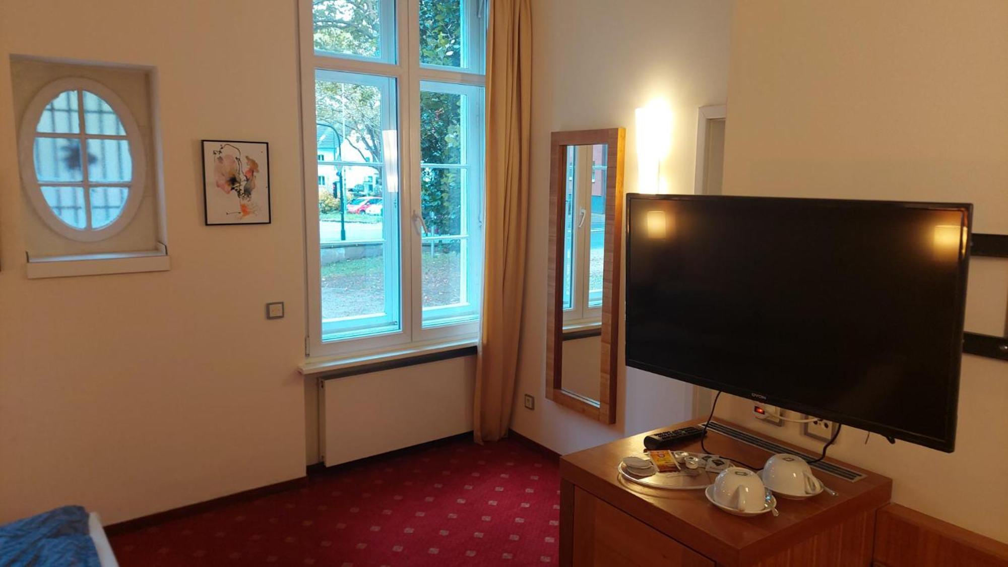 Die Villa, Zimmer 17, Dz Leverkusen Exteriör bild